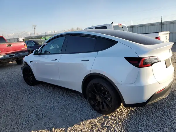 7SAYGDEE2PA174271 2023 TESLA MODEL Y - Image 2