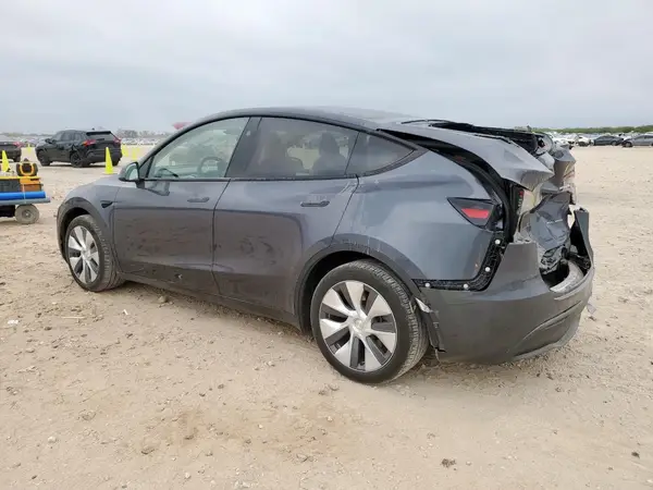 7SAYGDEE2PA175470 2023 TESLA MODEL Y - Image 2