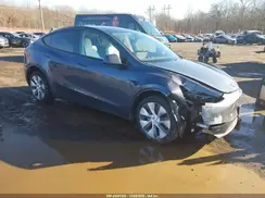 7SAYGDEE2PA177669 2023 TESLA MODEL Y