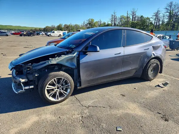7SAYGDEE2PA179048 2023 TESLA MODEL Y - Image 1