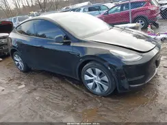 7SAYGDEE2PA186131 2023 TESLA MODEL Y