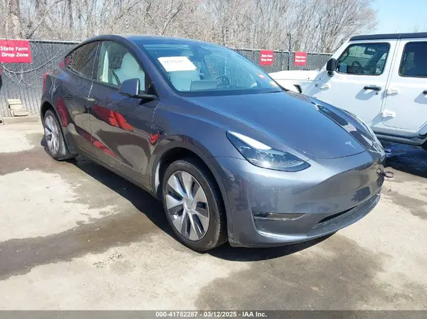 7SAYGDEE2PA186792 2023 TESLA MODEL Y - Image 1