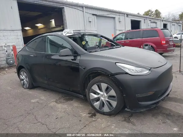 7SAYGDEE2PA187134 2023 TESLA MODEL Y - Image 1