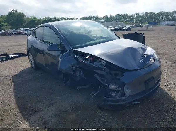 7SAYGDEE2PA190227 2023 TESLA MODEL Y - Image 1