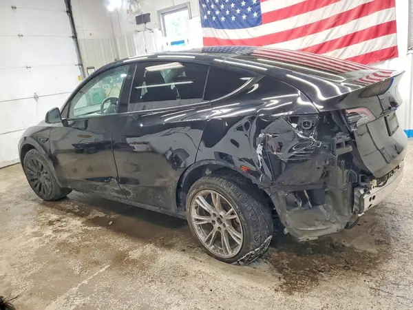 7SAYGDEE2PA190440 2023 TESLA MODEL Y - Image 2