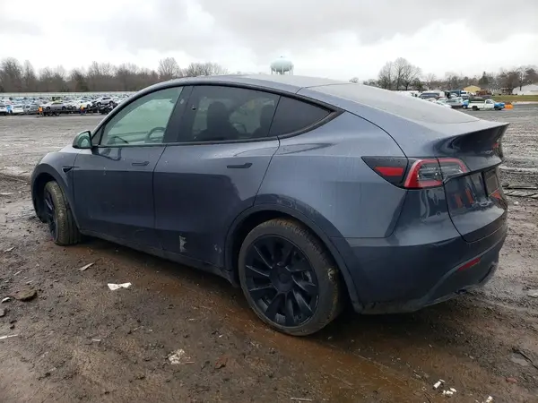 7SAYGDEE2PA193001 2023 TESLA MODEL Y - Image 2