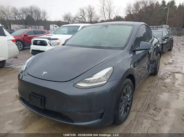 7SAYGDEE2PF584300 2023 TESLA MODEL Y - Image 2