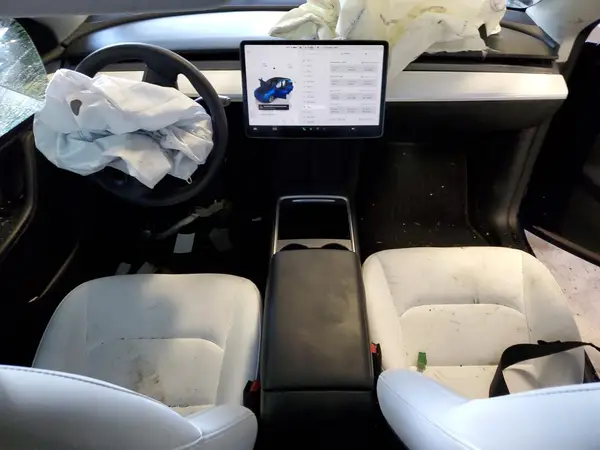 7SAYGDEE2PF585799 2023 TESLA MODEL Y - Image 8