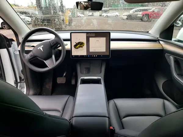 7SAYGDEE2PF598665 2023 TESLA MODEL Y - Image 8
