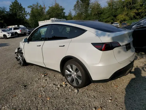 7SAYGDEE2PF601712 2023 TESLA MODEL Y - Image 2