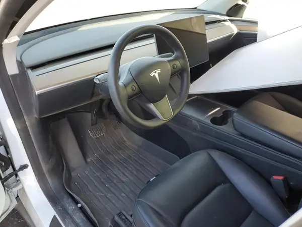 7SAYGDEE2PF603282 2023 TESLA MODEL Y - Image 8
