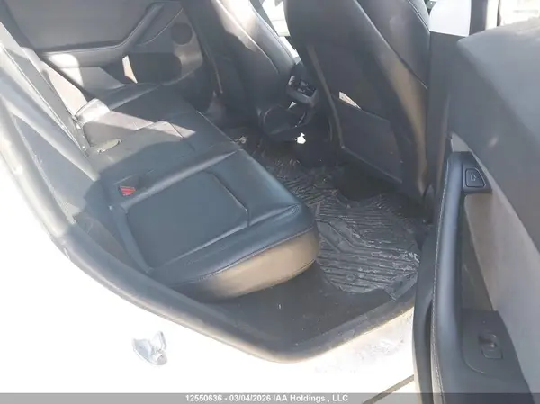 7SAYGDEE2PF604190 2023 TESLA MODEL Y - Image 8
