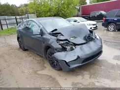 7SAYGDEE2PF605677 2023 TESLA MODEL Y