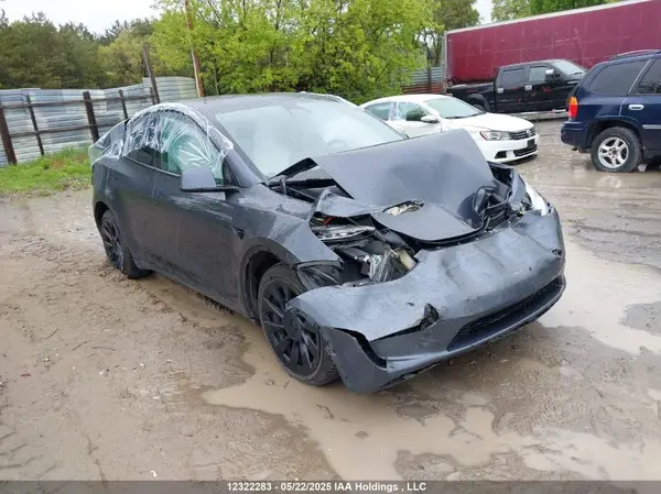 7SAYGDEE2PF605677 2023 TESLA MODEL Y - Image 1