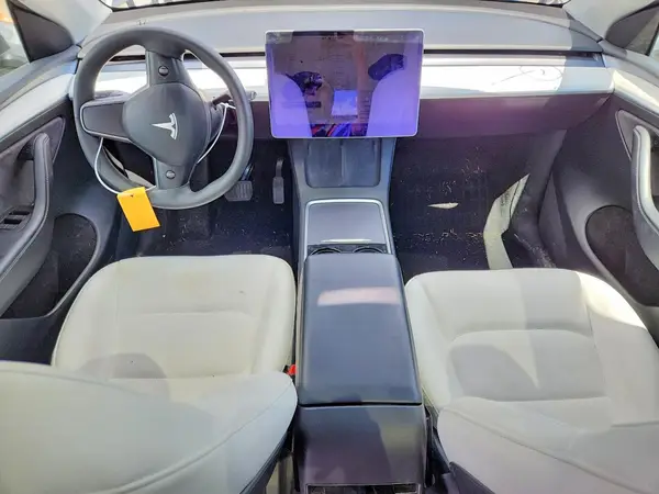 7SAYGDEE2PF607607 2023 TESLA MODEL Y - Image 8