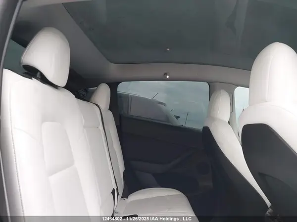 7SAYGDEE2PF611933 2023 TESLA MODEL Y - Image 8