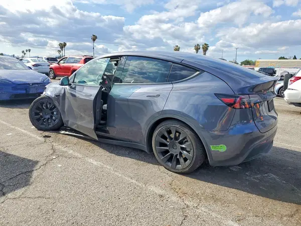 7SAYGDEE2PF615190 2023 TESLA MODEL Y - Image 2
