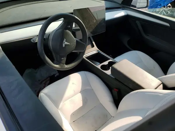 7SAYGDEE2PF617277 2023 TESLA MODEL Y - Image 8