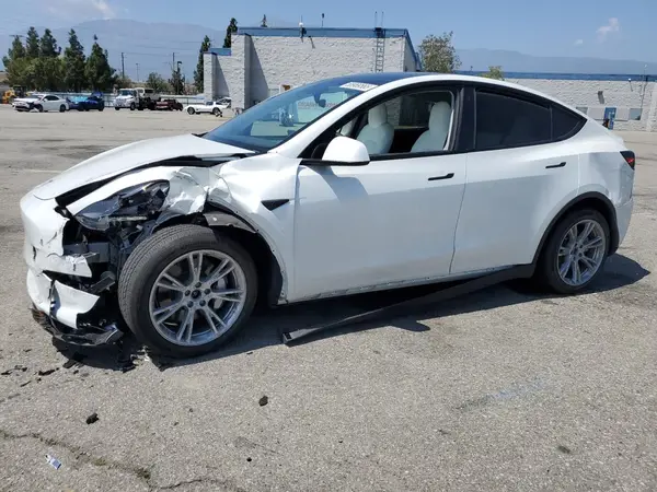 7SAYGDEE2PF620826 2023 TESLA MODEL Y - Image 1