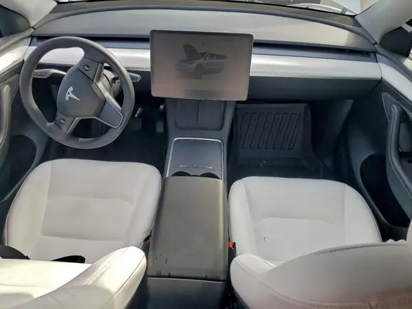 7SAYGDEE2PF621085 2023 TESLA MODEL Y - Image 8
