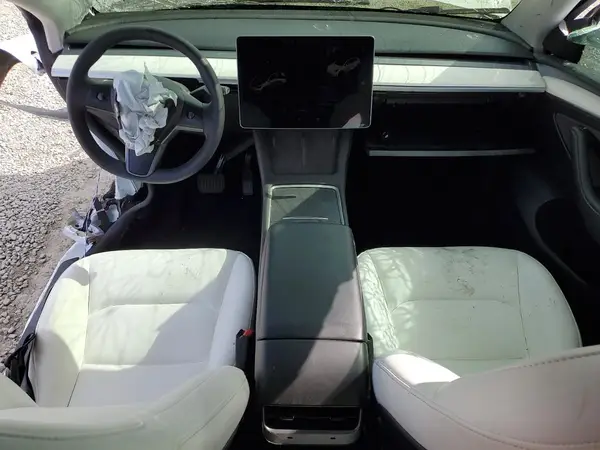7SAYGDEE2PF621930 2023 TESLA MODEL Y - Image 8