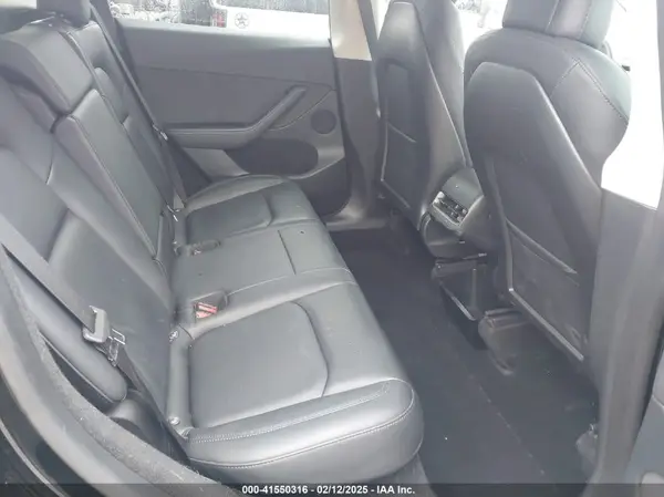 7SAYGDEE2PF632443 2023 TESLA MODEL Y - Image 8