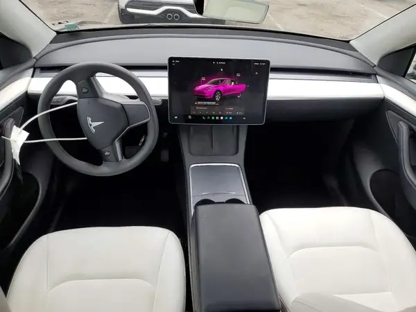 7SAYGDEE2PF636749 2023 TESLA MODEL Y - Image 8