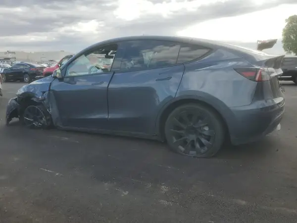 7SAYGDEE2PF639103 2023 TESLA MODEL Y - Image 2