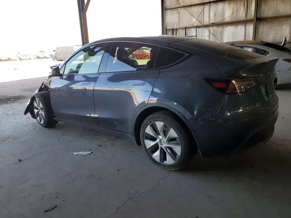 7SAYGDEE2PF645774 2023 TESLA MODEL Y - Image 2