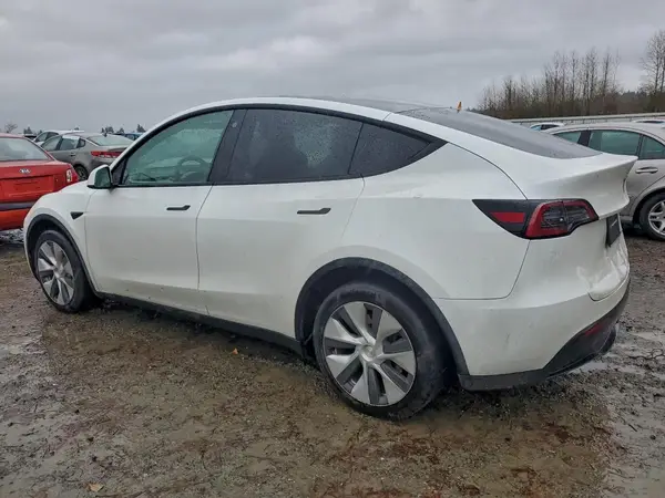 7SAYGDEE2PF647072 2023 TESLA MODEL Y - Image 2