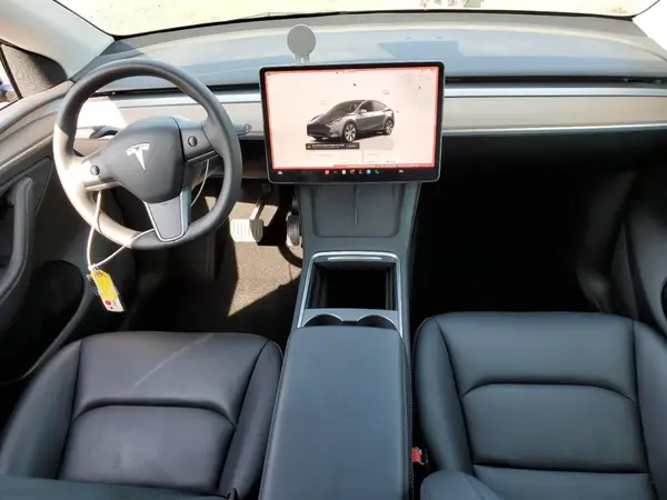 7SAYGDEE2PF674708 2023 TESLA MODEL Y - Image 8
