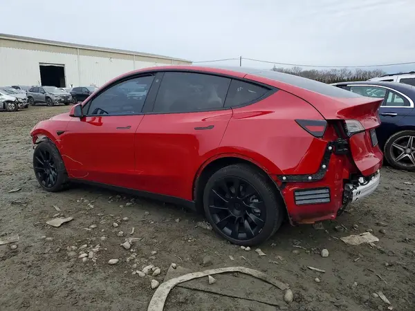 7SAYGDEE2PF693260 2023 TESLA MODEL Y - Image 2