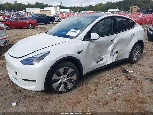 7SAYGDEE2PF697616 2023 TESLA MODEL Y - Image 2