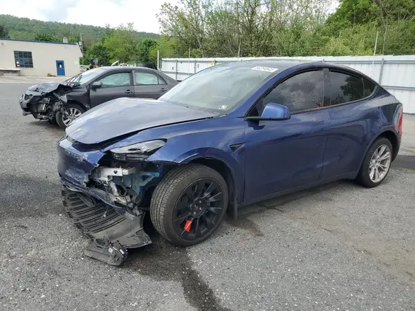 7SAYGDEE2PF697678 2023 TESLA MODEL Y - Image 1