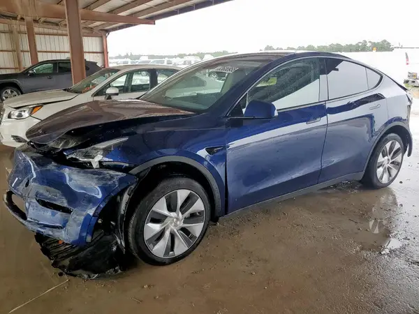 7SAYGDEE2PF708890 2023 TESLA MODEL Y - Image 1