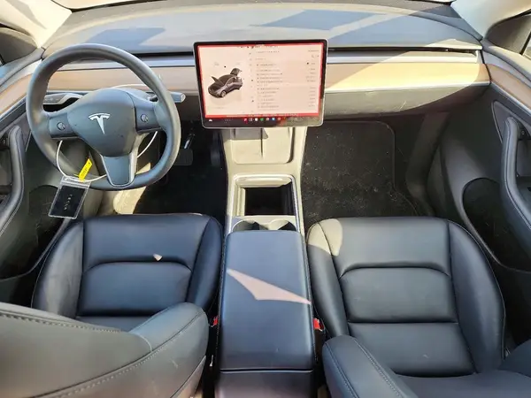 7SAYGDEE2PF743302 2023 TESLA MODEL Y - Image 8
