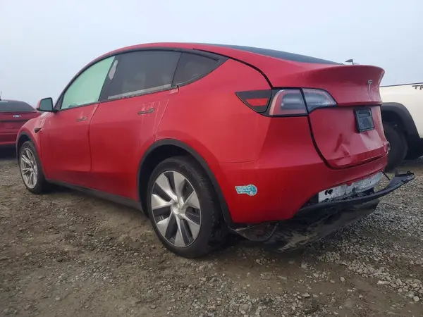 7SAYGDEE2PF747544 2023 TESLA MODEL Y - Image 2
