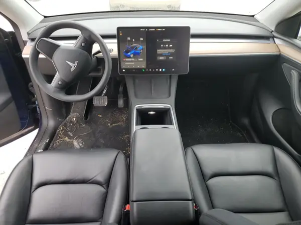 7SAYGDEE2PF748130 2023 TESLA MODEL Y - Image 8