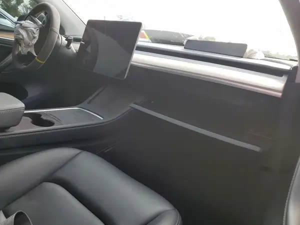 7SAYGDEE2PF752467 2023 TESLA MODEL Y - Image 8