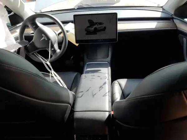 7SAYGDEE2PF752596 2023 TESLA MODEL Y - Image 8