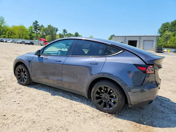 7SAYGDEE2PF760102 2023 TESLA MODEL Y - Image 2