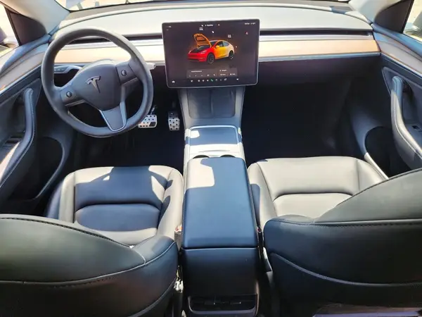 7SAYGDEE2PF760102 2023 TESLA MODEL Y - Image 8