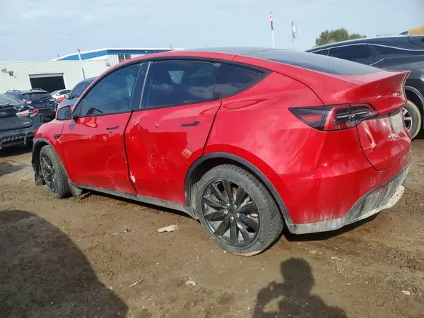 7SAYGDEE2PF761685 2023 TESLA MODEL Y - Image 2