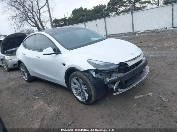 7SAYGDEE2PF781404 2023 TESLA MODEL Y - Image 1