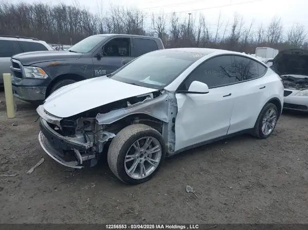 7SAYGDEE2PF781404 2023 TESLA MODEL Y - Image 2