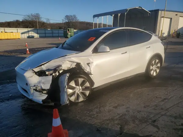 7SAYGDEE2PF784609 2023 TESLA MODEL Y - Image 1
