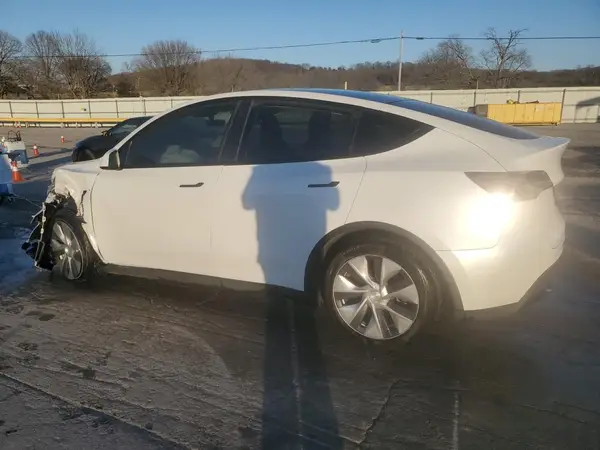7SAYGDEE2PF784609 2023 TESLA MODEL Y - Image 2