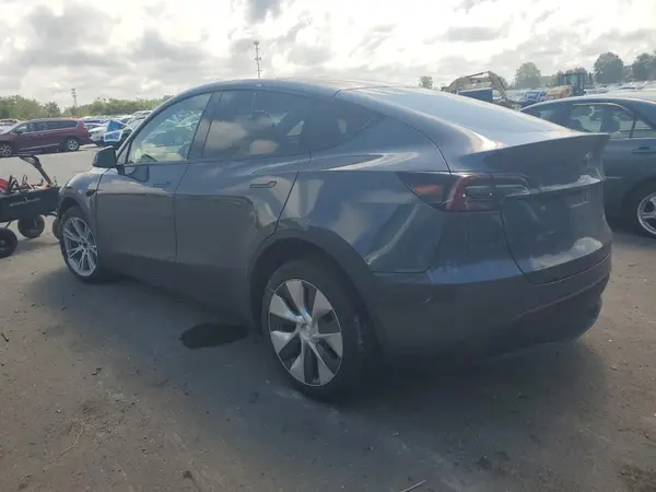 7SAYGDEE2PF797859 2023 TESLA MODEL Y - Image 2