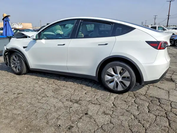 7SAYGDEE2PF811291 2023 TESLA MODEL Y - Image 2