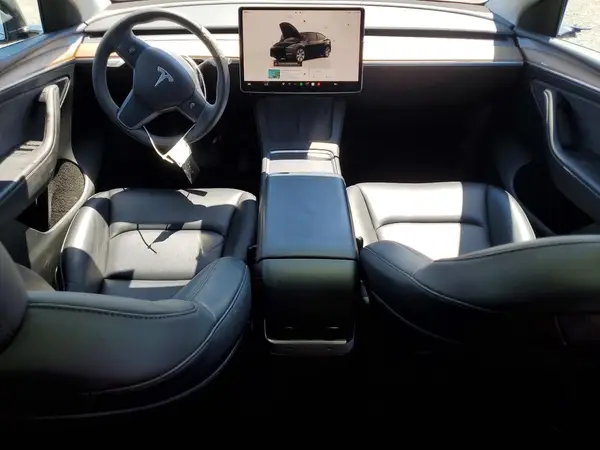 7SAYGDEE2PF813543 2023 TESLA MODEL Y - Image 8